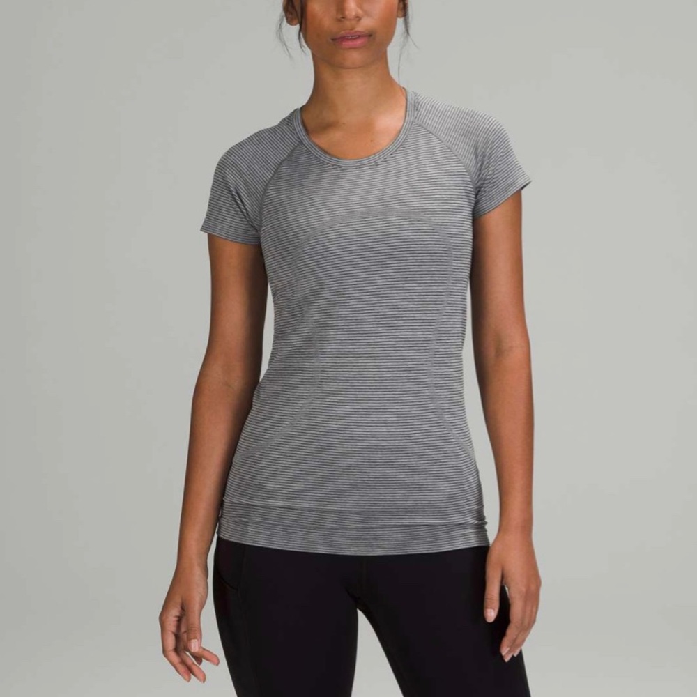 🍋Lululemon Swiftly Tech Short Sleeve 2.0, NWT